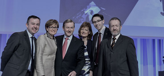 home_space_staffbig_1